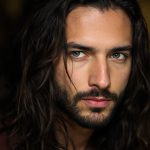 What is the Psychology Behind Guys with Long Hair?